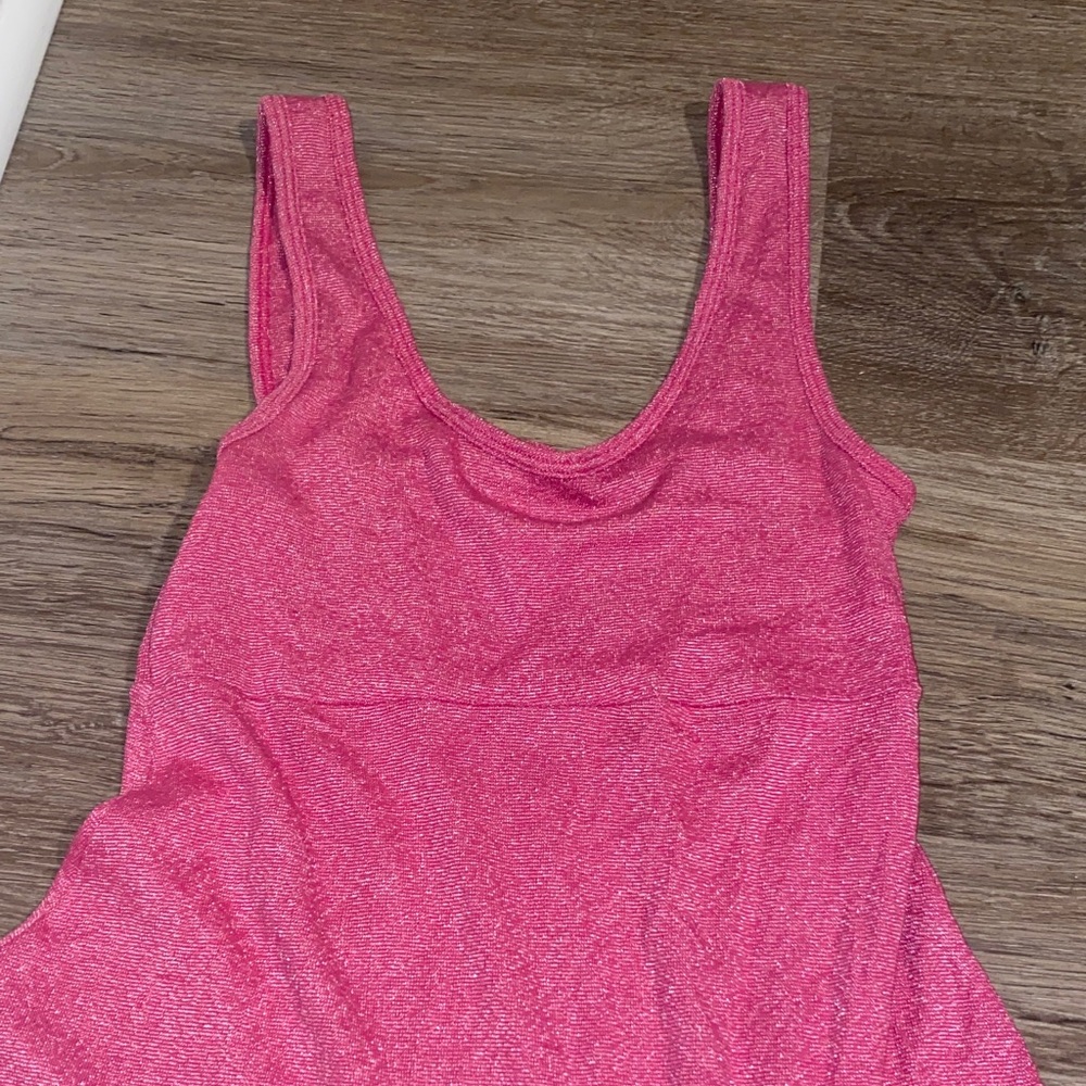 Pink Sleeveless Top - Picture 3 of 4